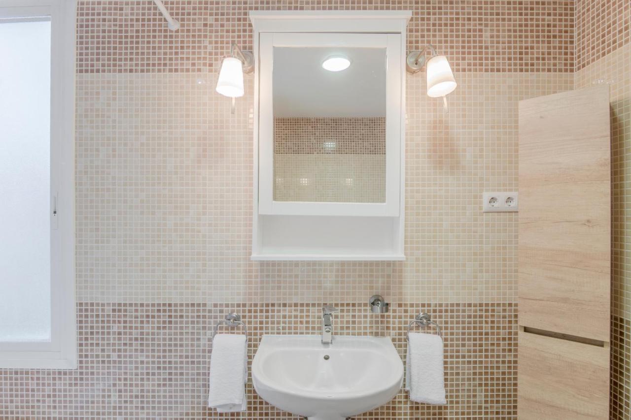 Descalzas Reales Apartment มาดริด ภายนอก รูปภาพ